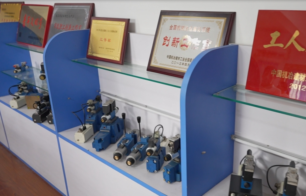 Studio đổi mới van thủy lực của huade thủy lực